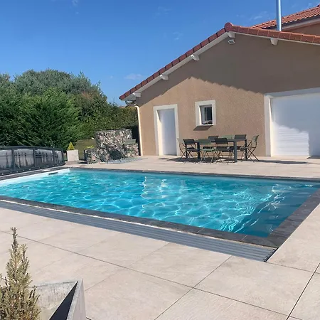 Au Tresor De Rose Etage Privatif Chic Dans Maison Saint-Germain-Laval (Loire)